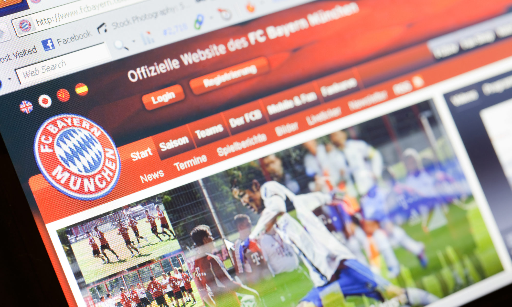 Homepage of Bayern Munich, the largest soccer club in Germany using Go Sitebuilder for sport fans.